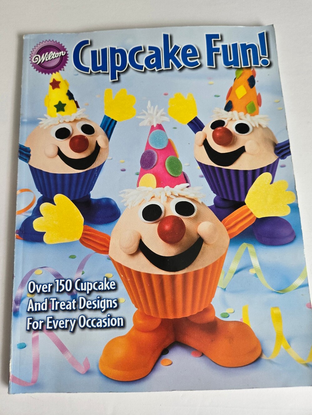 Wilton Cupcake Fun 150 Cupcake Designs Cake Decorating Book Kids Birthday Party